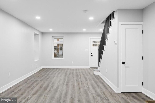 Building Photo - 449 Delmar St