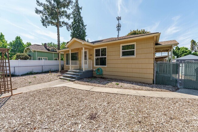 Building Photo - MOVE IN SPECIAL - Charming 1950’s Two-Bedroom with Character & Shared Outdoor Space