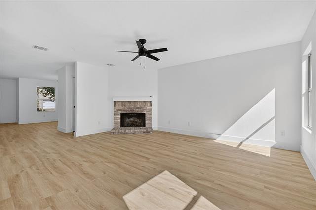 Building Photo - 4241 Meadowknoll Dr