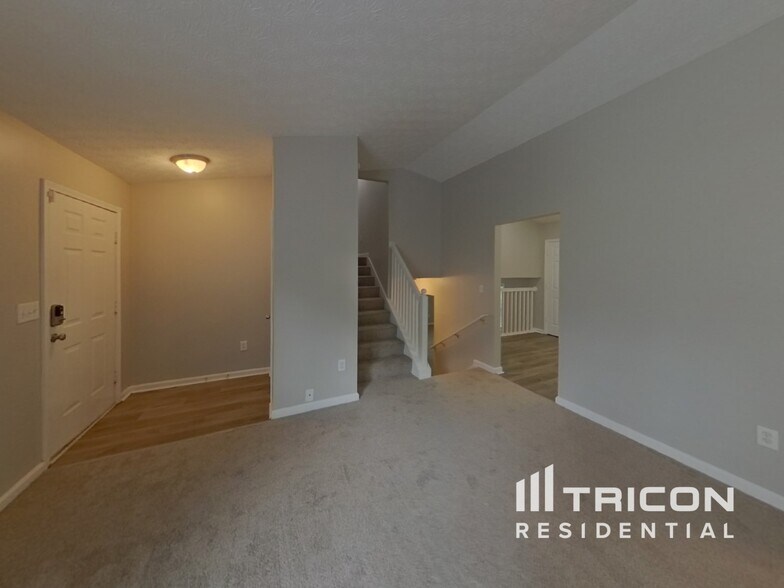 Building Photo - 563 Fielding Ct
