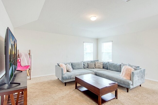 Building Photo - Kendall Brook Unit 1B