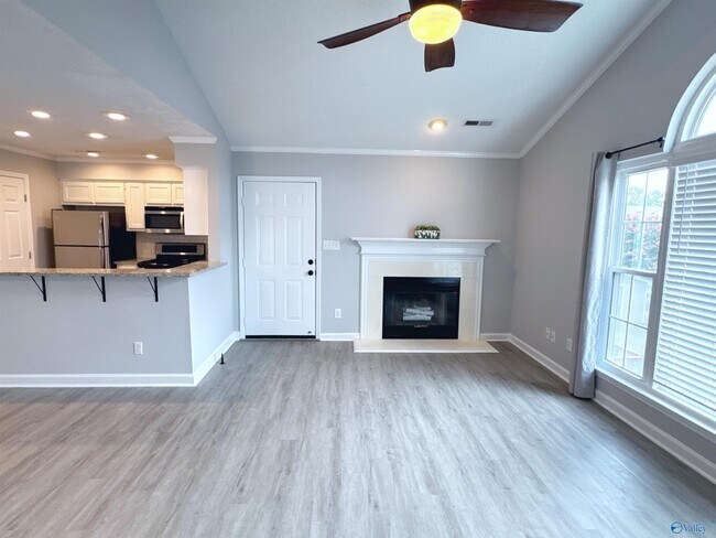 Building Photo - 258 Waters Edge Ln