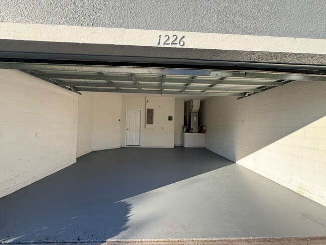 Building Photo - 1226 Sandstone Run