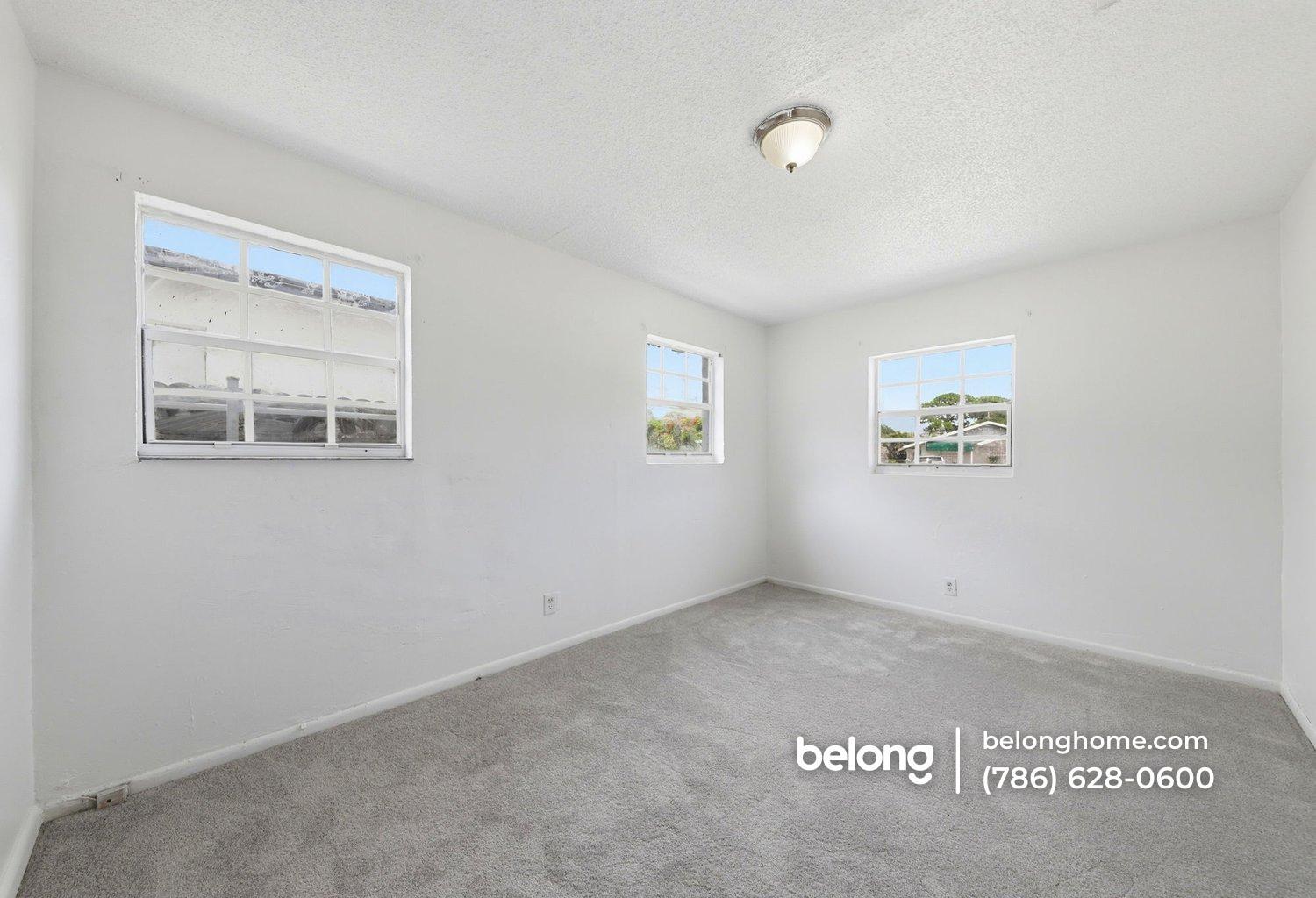 Building Photo - 280 Seaman Ave