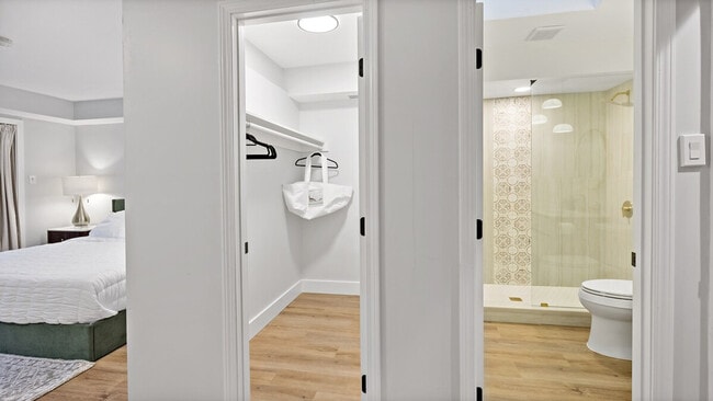 Building Photo - 3590 Water St NW