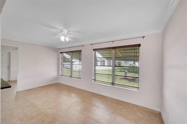 Building Photo - 7255 NW 8th Ct