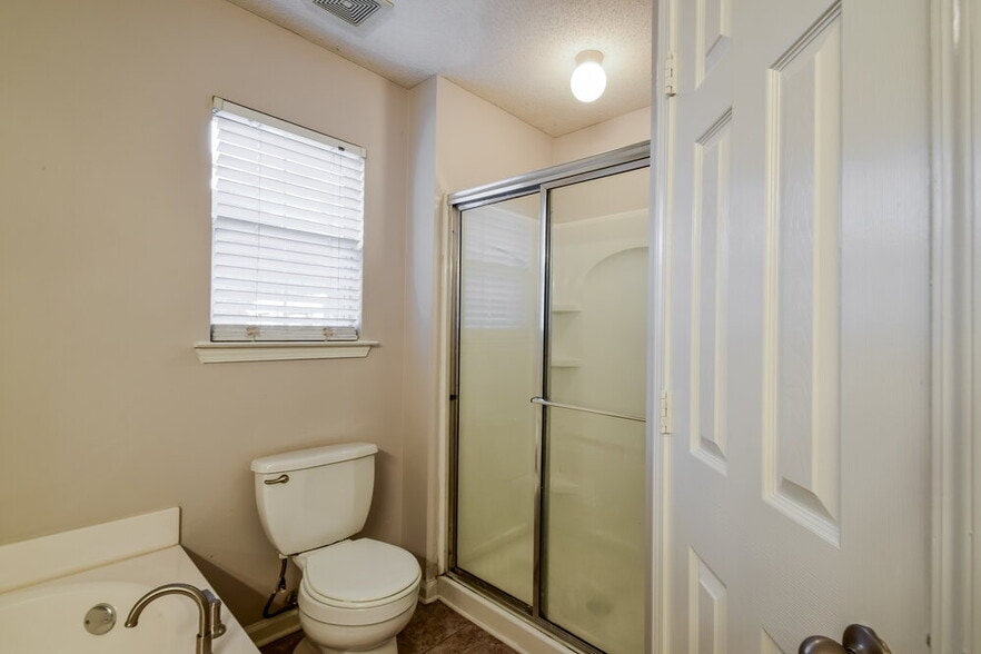 Building Photo - 5604 Corvin Ln