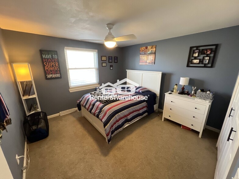 Building Photo - 8066 S Rosemary Ct