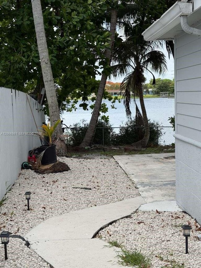 Building Photo - 20302 NW 39th Ct