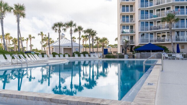 Building Photo - 7205 Thomas Dr