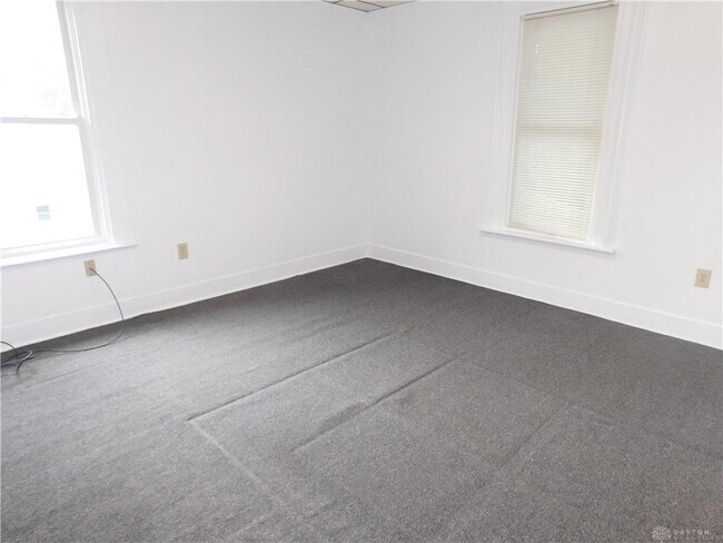 Building Photo - 606 1/2 Mason St