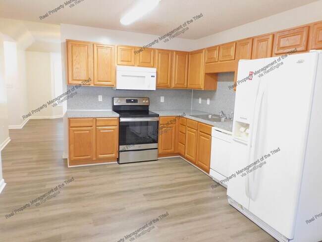 Building Photo - 4720 Beckel Rd