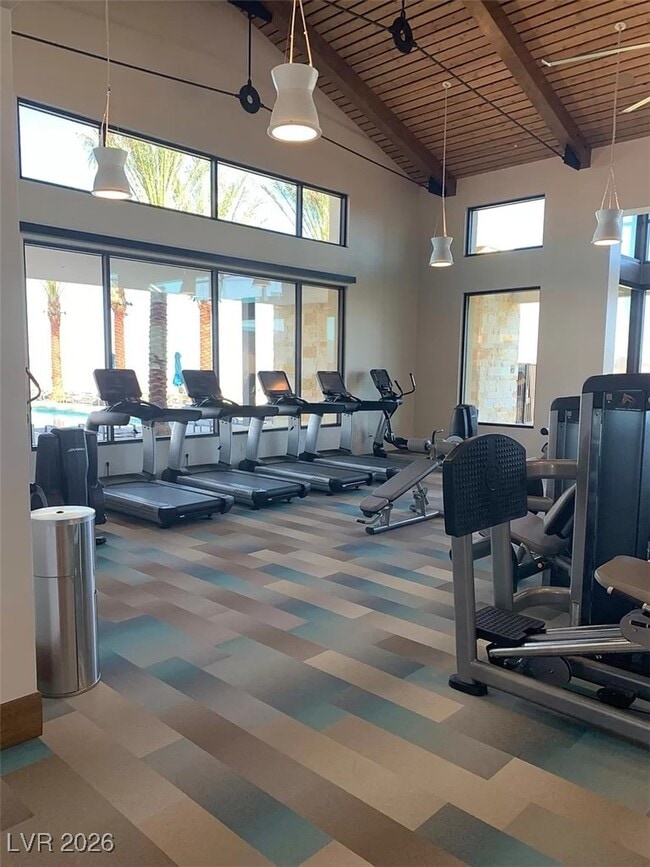 Building Photo - 92 Lake Oasis St