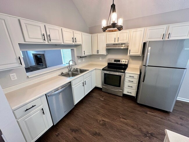 Building Photo - 3821 Landridge Dr