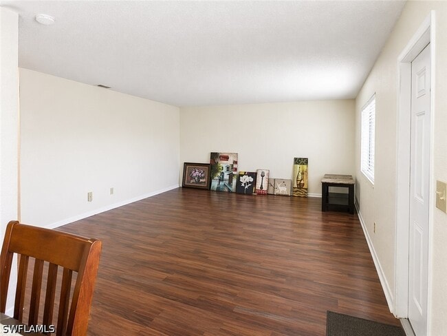 Building Photo - 4615 Bayshore Dr