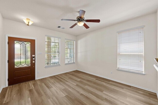 Building Photo - 2113 Campfield Pkwy