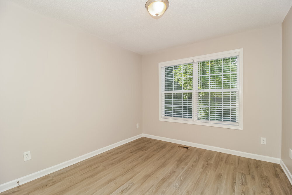 Building Photo - 7336 Westwood Ln