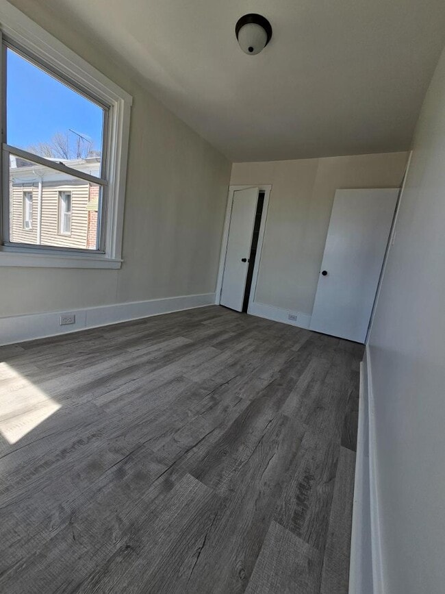 Building Photo - 1103 Baldwin St