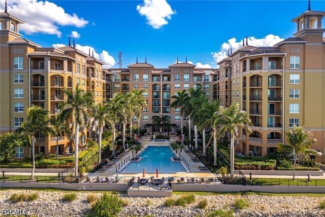 Building Photo - 2825 Palm Beach Blvd