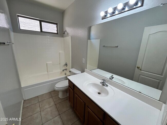 Building Photo - 7010 S 37th Glen