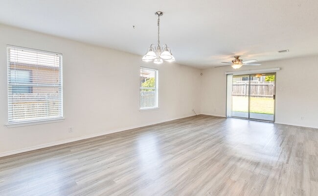Building Photo - 150 Rummel Dr