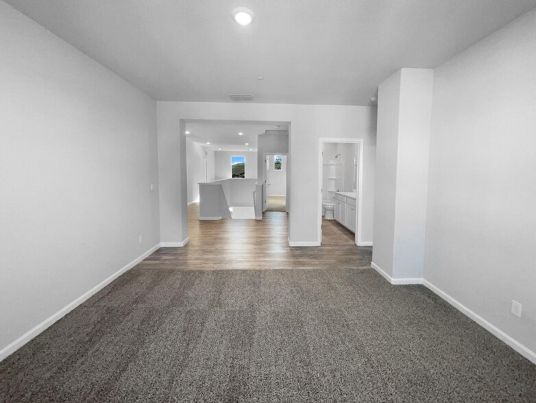 Building Photo - 8416 Tapies Way