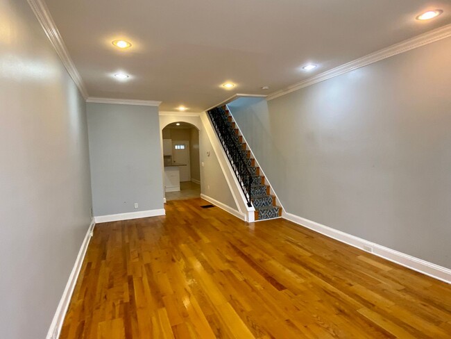Building Photo - Remodeled 2 Bedroom Townhome in Highlandtown!