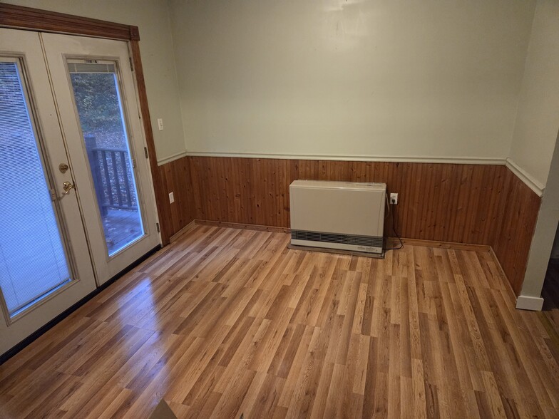 Building Photo - 495 Carter Hill Rd