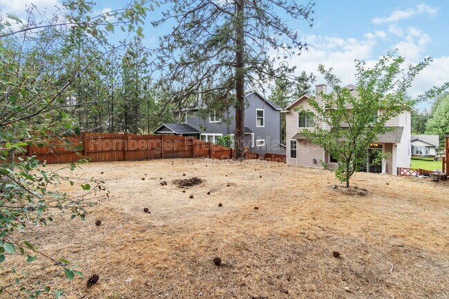 Building Photo - 6106 E 14th Ln