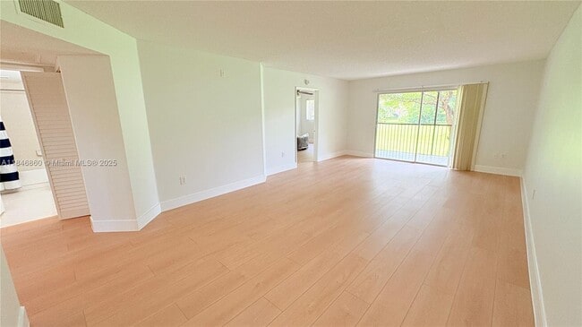 Building Photo - 13105 SW 16th Ct