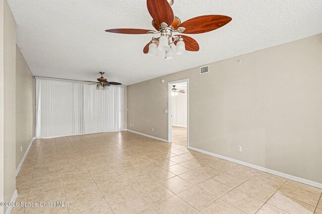 Building Photo - 1575 N Hwy A1A