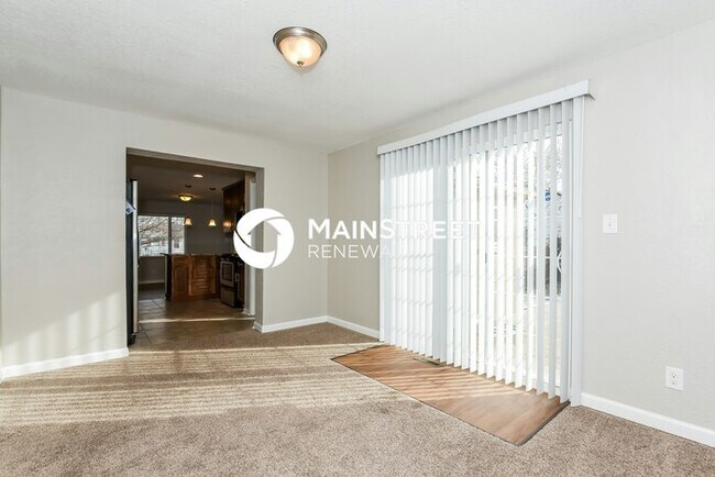Building Photo - 3 Bedroom Pet-Friendly Home in Englewood, CO with Main Street Renewal