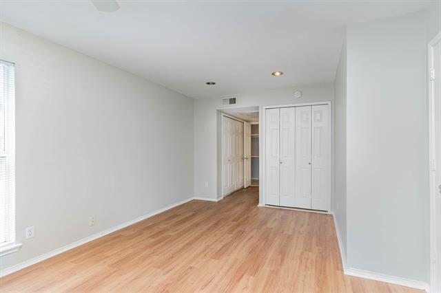 Building Photo - 10109 Regal Park Ln
