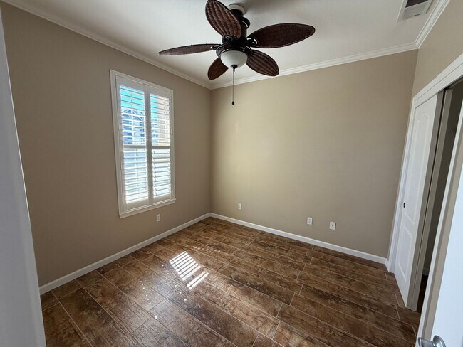 Building Photo - 485 Cicada Ct