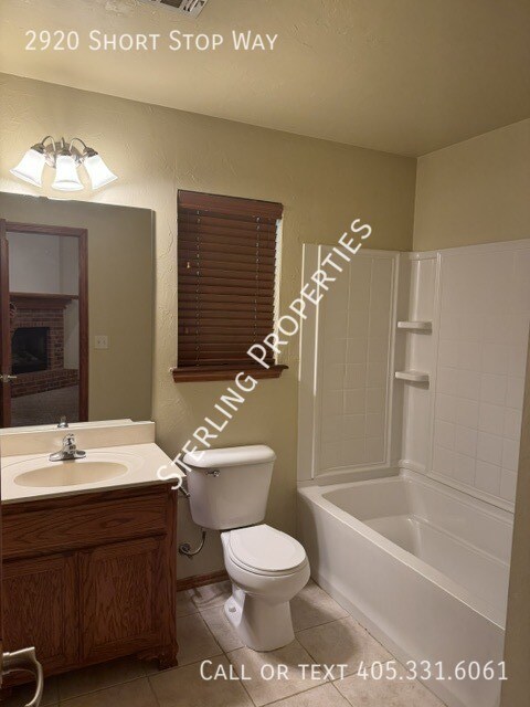 Building Photo - 2920 Short Stop Way