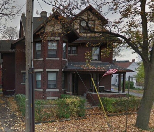 Building Photo - 347 Broadway