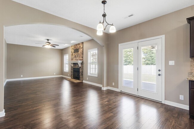Building Photo - 312 Rye Dr