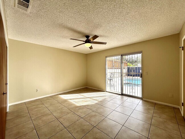 Building Photo - AVAILABLE NOW!!! !! UNFURNISHED 3 Bedroom 2 Bath Pool Home in Desert Hot Springs!