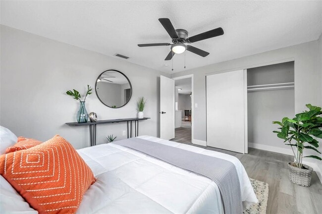 Building Photo - 7104 Castanea Dr