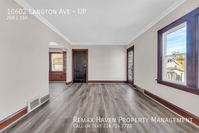 Building Photo - 10602 Langton Ave