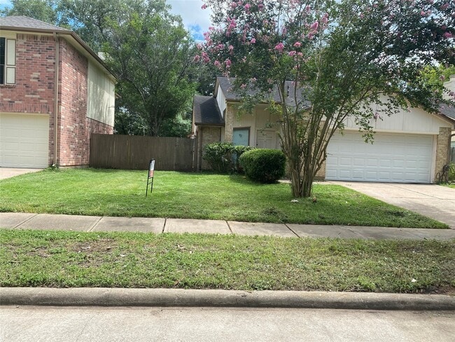 Building Photo - 3534 Woodmere Ln