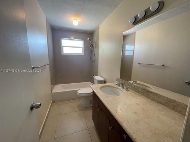 Building Photo - 18233 Oleta Dr