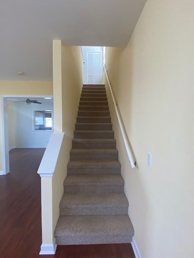 Building Photo - 3687 Longfellow Rd
