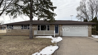 Building Photo - 1332 Fatima St