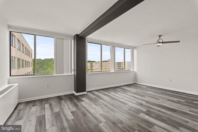 Building Photo - 6631 Wakefield Dr