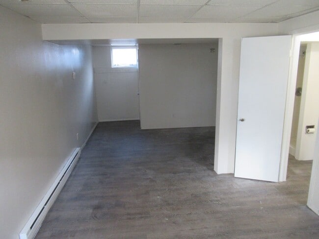 Building Photo - Cozy studio apartment conveniently located on South 6th Street #3