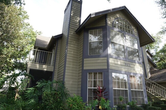 Building Photo - 962 Newcastle Cir