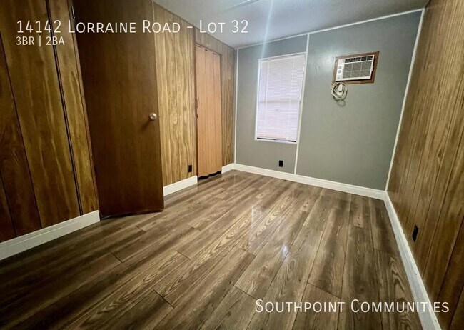 Building Photo - 14142 Lorraine Rd