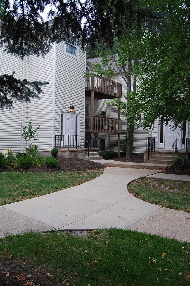 Canterbury Place 2360 Canterbury Rd Westlake OH 44145 Apartment Finder