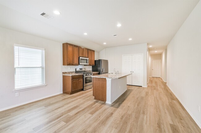Building Photo - 2135 Twisted Cedar Ct